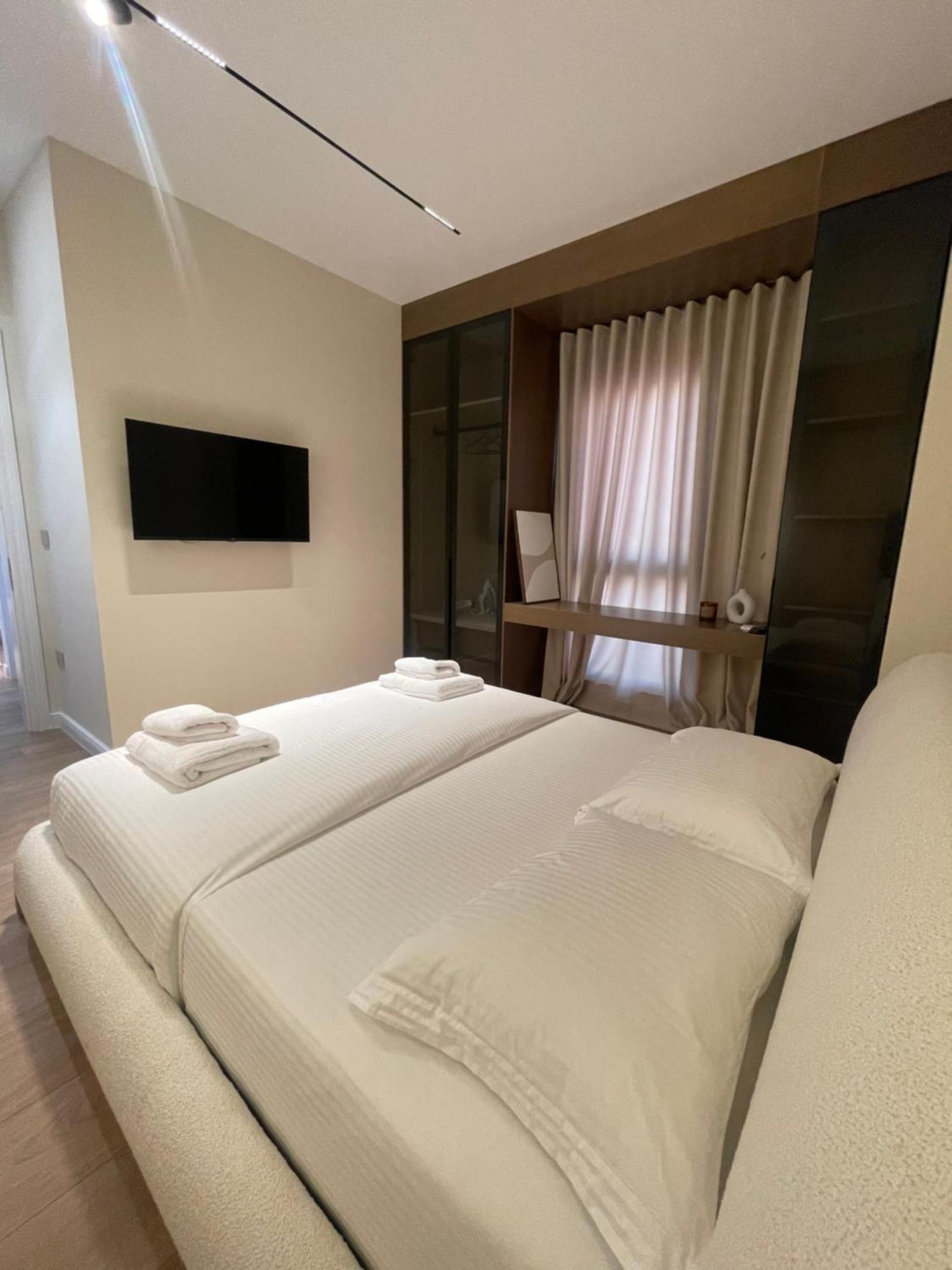 Square Inn Garden Aparthotel Тирана Екстериор снимка