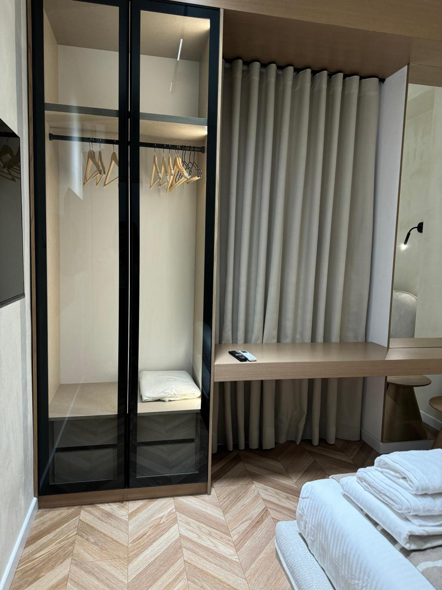 Square Inn Garden Aparthotel Тирана Екстериор снимка