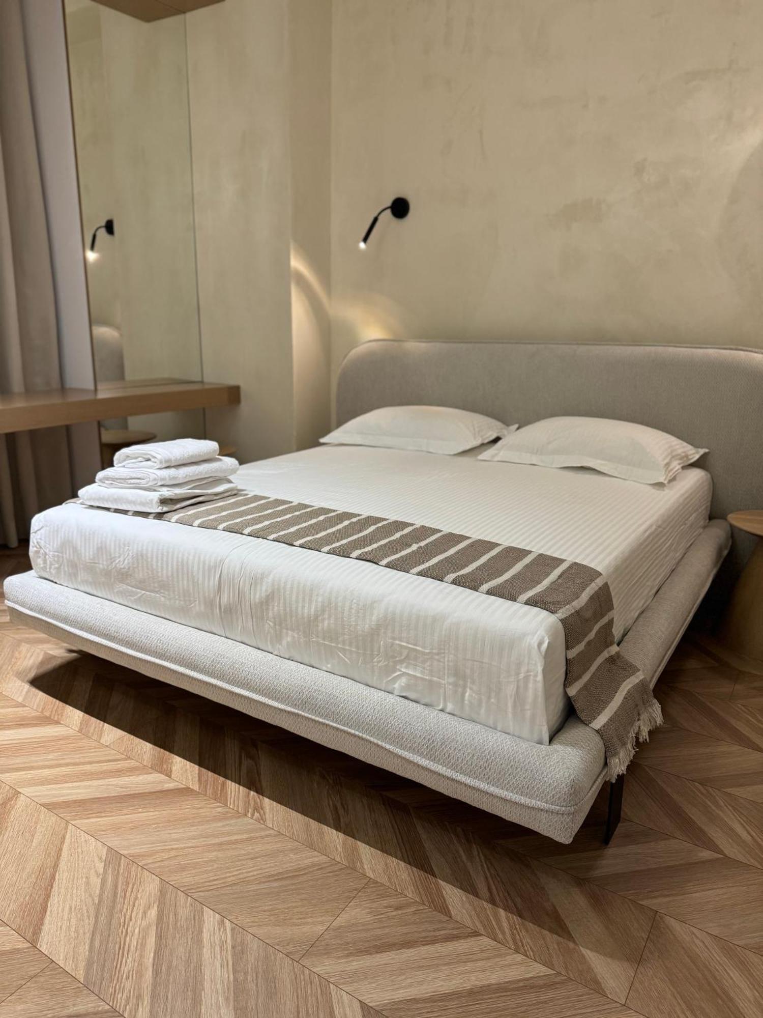 Square Inn Garden Aparthotel Тирана Екстериор снимка