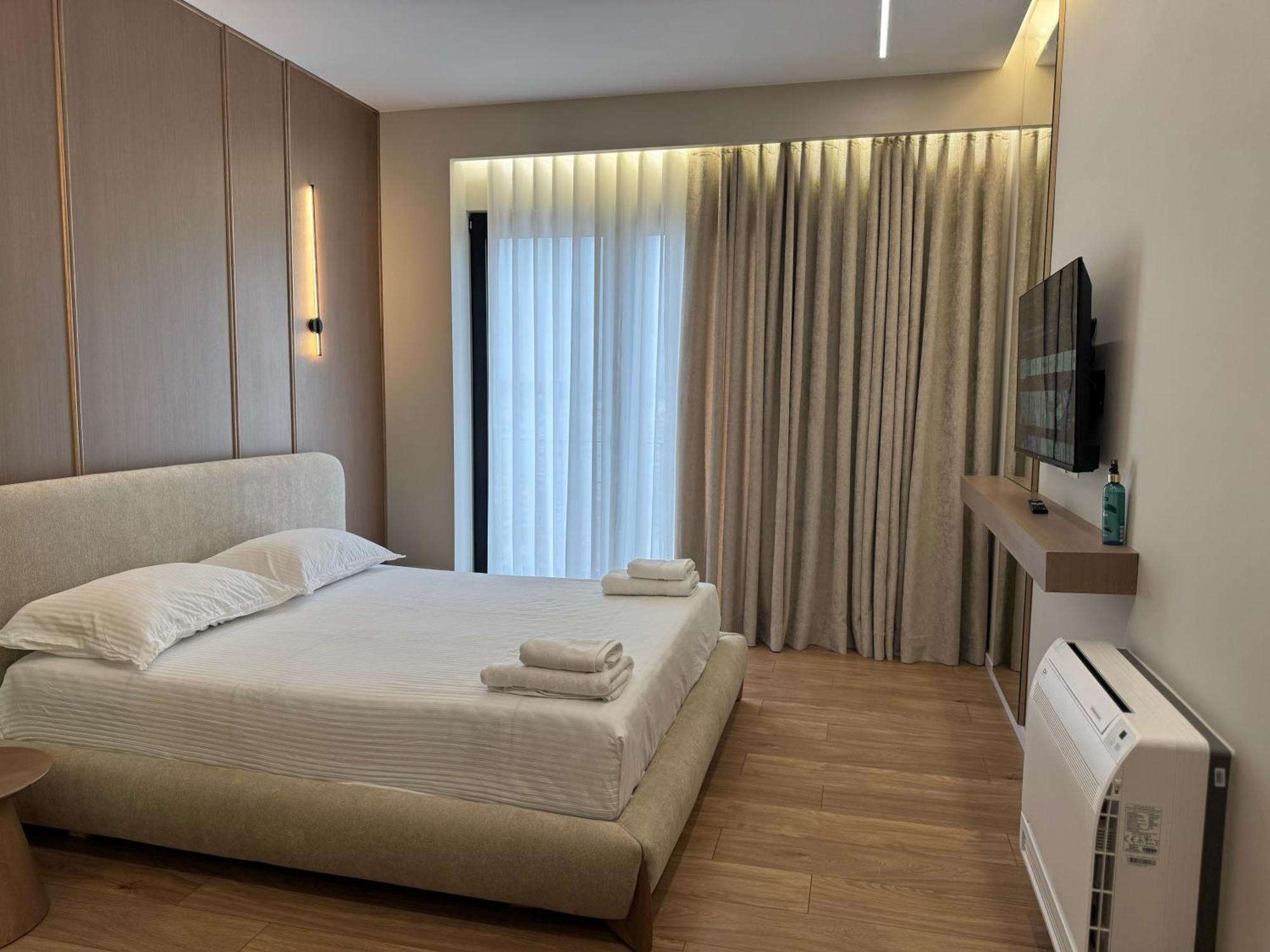 Square Inn Garden Aparthotel Тирана Екстериор снимка
