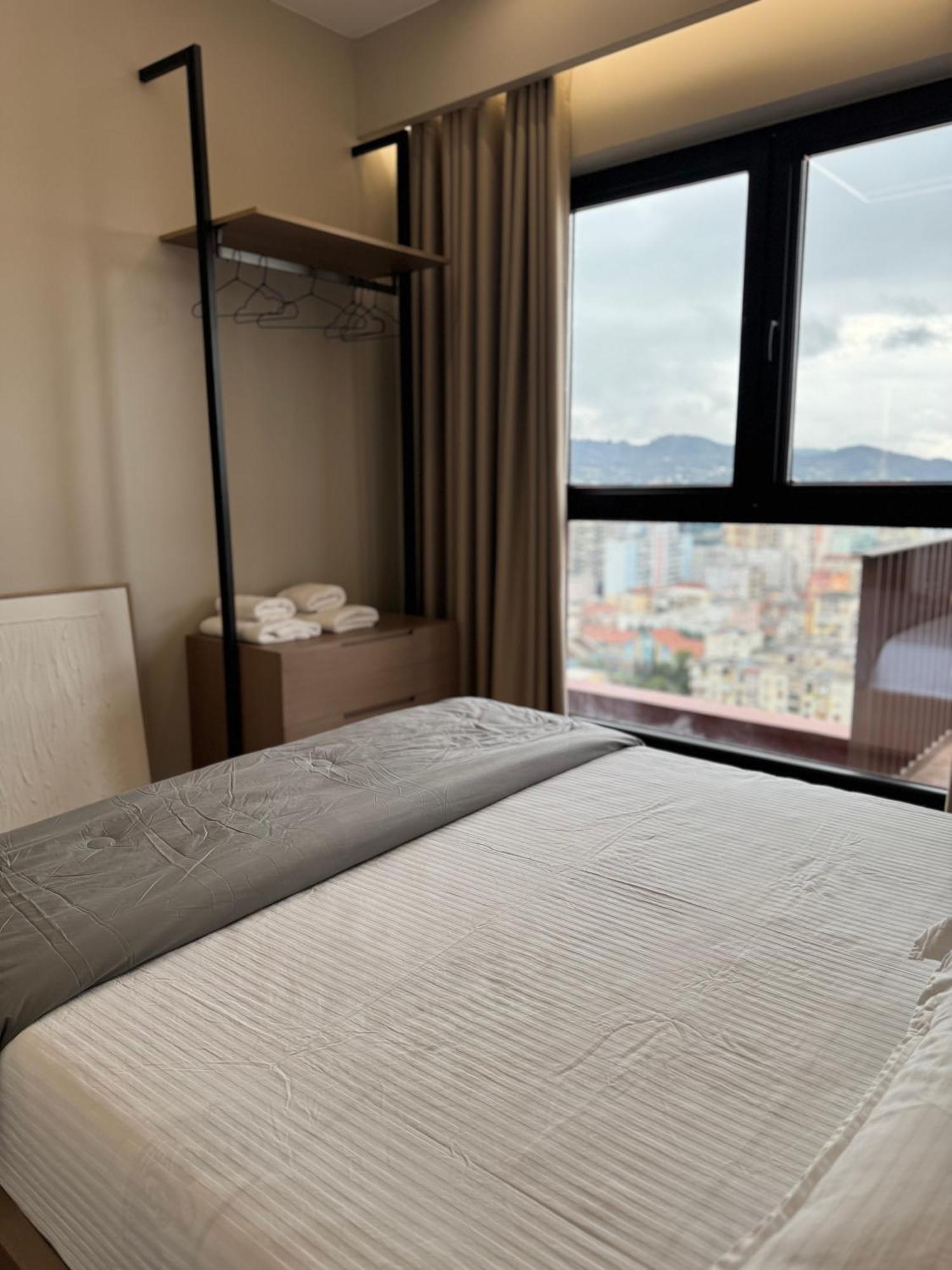 Square Inn Garden Aparthotel Тирана Екстериор снимка