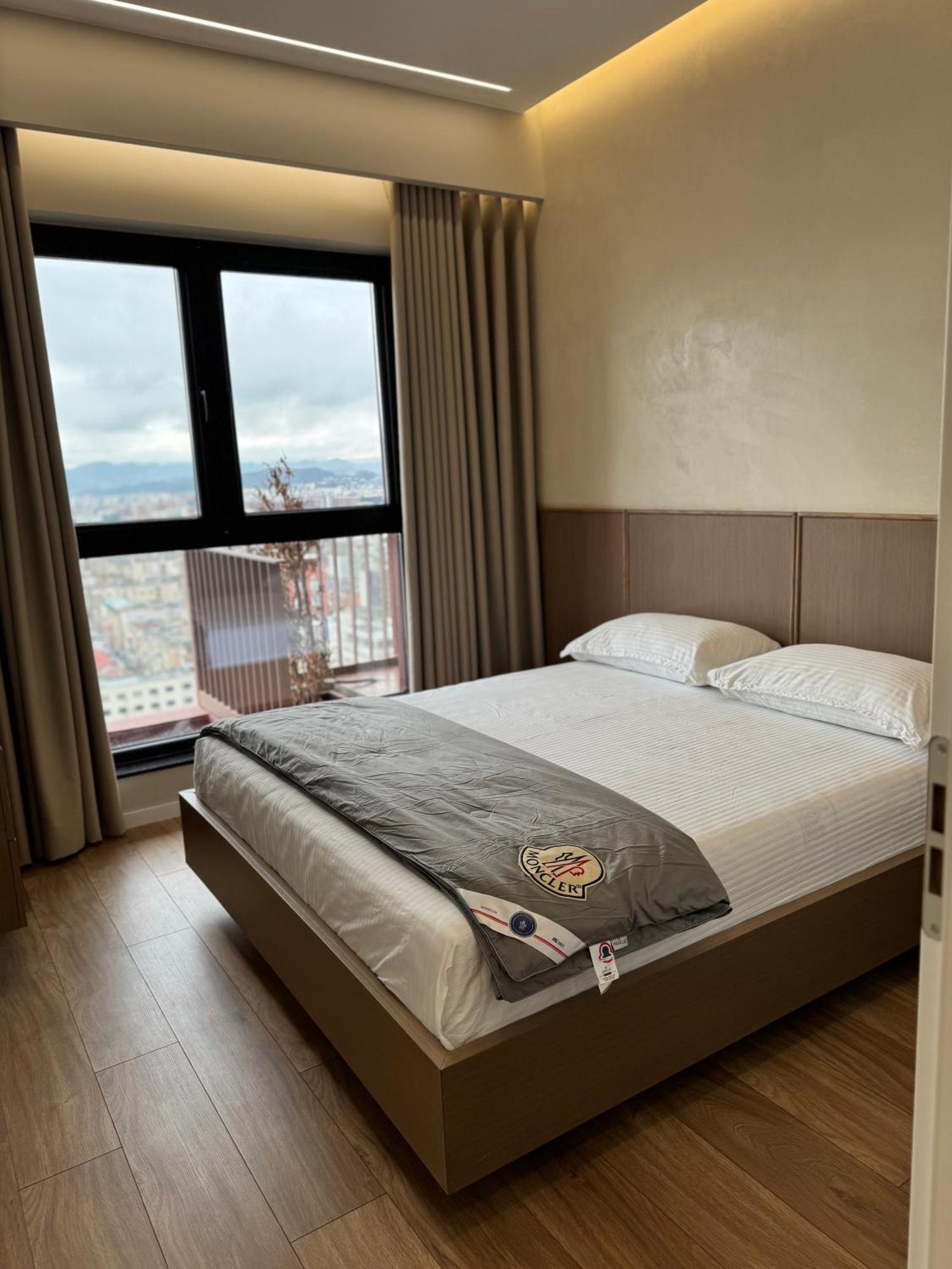 Square Inn Garden Aparthotel Тирана Екстериор снимка